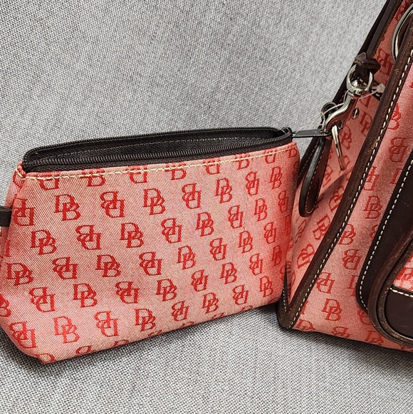 Vintage Dooney and Bourke Double Pocket Pink Monogram Logo Tote With Coin Purse - Picture 4 of 11